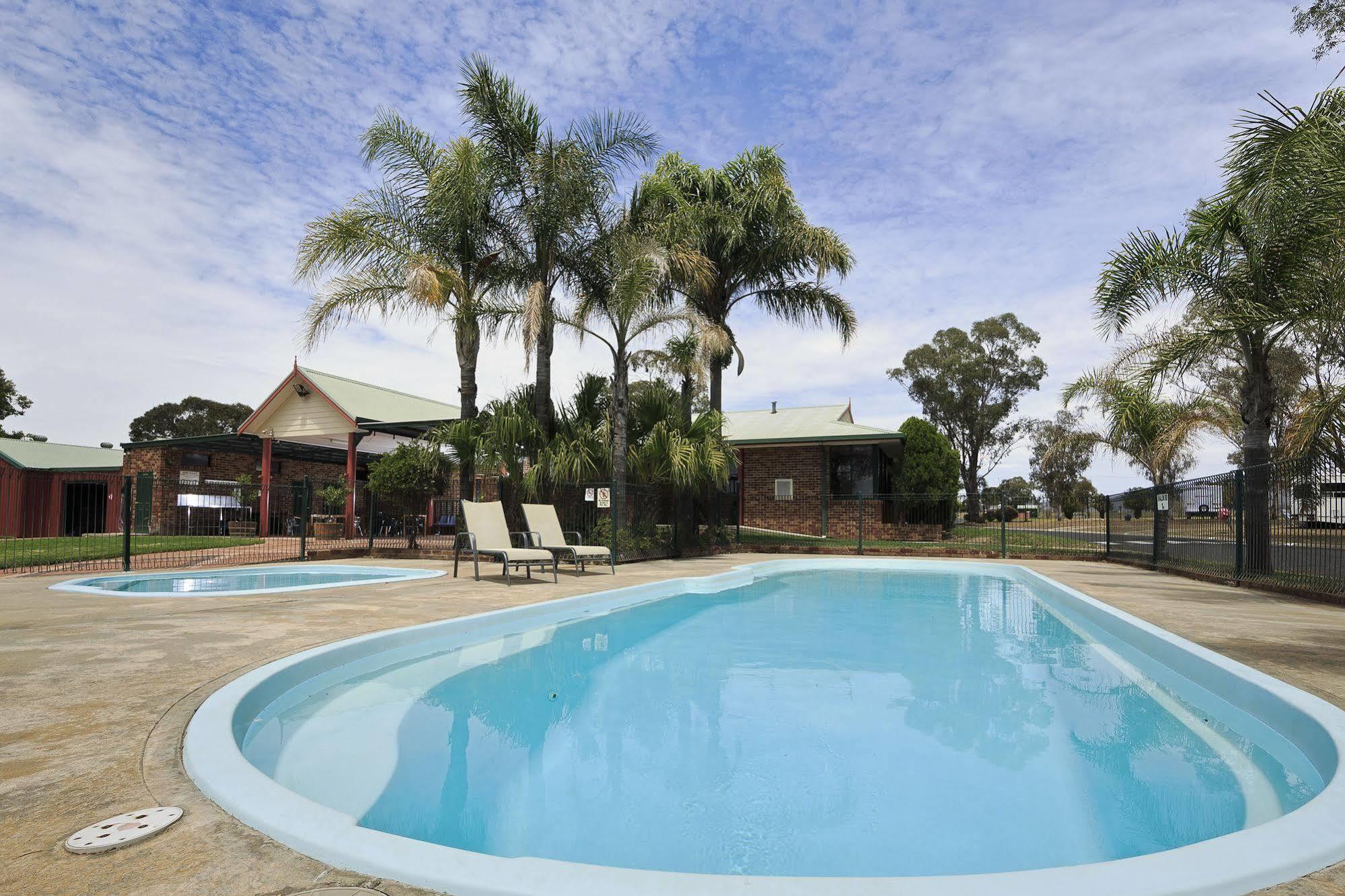 Big4 Mudgee Holiday Park Exteriör bild